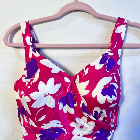 Vintage Perfection Fit by Roxanne 14/36 Cup C Floral One-Piece Swimsuit - Picture 2 of 6